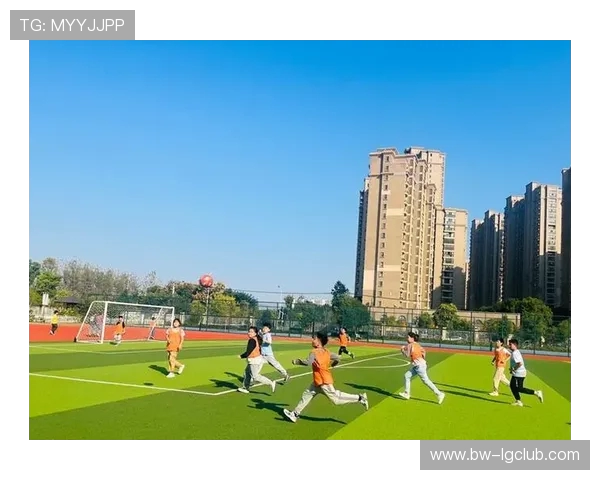 昆山足球业余球队招募新队员 共同加入我们激情四溢的绿茵赛场